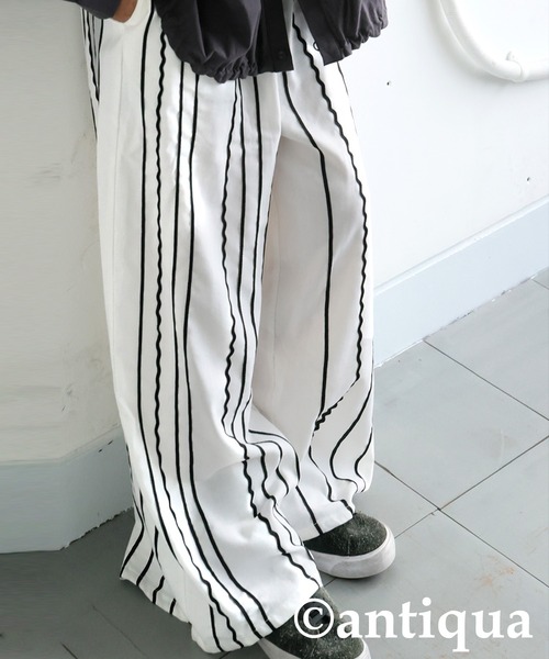 antiqua(アンティカ)の「刺繍ラインワイドパンツ(その他パンツ・レディース・ブラック系その他/ホワイト系その他・MEDIUM/LARGE)」の6枚目の写真