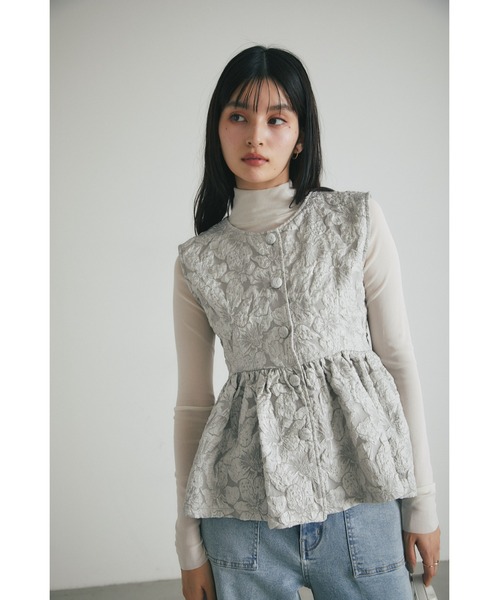 &. NOSTALGIA(アンドドットノスタルジア)の「【ZOZO限定】ジャガードジレ(ベスト・レディース・ブラック/アイボリー/グレー・M)」の9枚目の写真