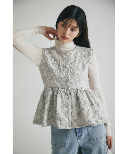 &. NOSTALGIA(アンドドットノスタルジア)の「【ZOZO限定】ジャガードジレ(ベスト・レディース・ブラック/アイボリー/グレー・M)」の11枚目の写真