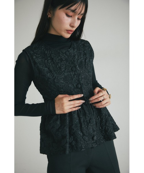 &. NOSTALGIA(アンドドットノスタルジア)の「【ZOZO限定】ジャガードジレ(ベスト・レディース・ブラック/アイボリー/グレー・M)」の22枚目の写真