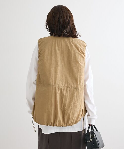 Green　Parks（グリーンパークス）の「サイドZIP中綿コクーンベスト（ベスト・レディース・ブラック/ボルドー/ベージュ・FREE）」の9枚目の写真