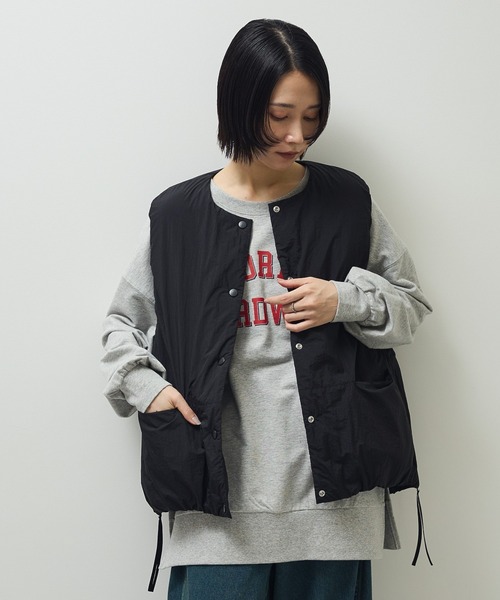 Green　Parks（グリーンパークス）の「サイドZIP中綿コクーンベスト（ベスト・レディース・ブラック/ボルドー/ベージュ・FREE）」の2枚目の写真