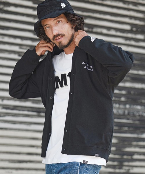 1minute 1second(ワンミニットワンセカンド)の「mcg3724-10oz loose fit cardigan with cursive embroidery カーディガン(1M25F320)(カーディガン/ボレロ・メンズ・アッシュ/ネイビー/ブラック・XL/L/M)」の1枚目の写真