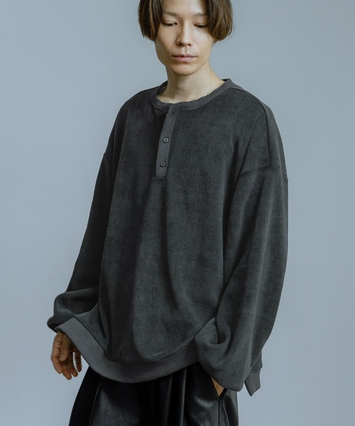 Crownor(クラウノアー)の「細畝 ヘンリーネック 長袖カットソー(Tシャツ/カットソー・メンズ・チャコール/ネイビー/グレイッシュベージュ/ワイン・MEDIUM/LARGE)」の14枚目の写真