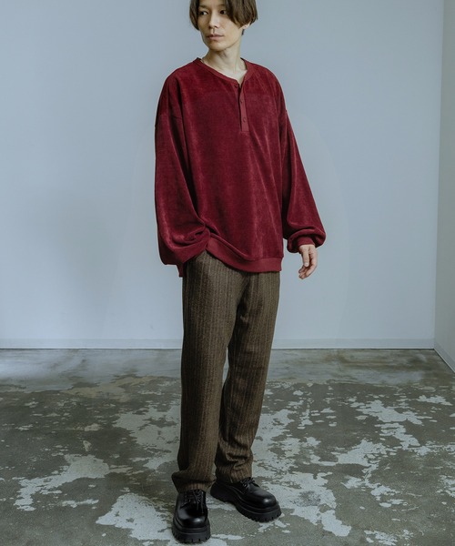 Crownor(クラウノアー)の「細畝 ヘンリーネック 長袖カットソー(Tシャツ/カットソー・メンズ・チャコール/ネイビー/グレイッシュベージュ/ワイン・MEDIUM/LARGE)」の18枚目の写真