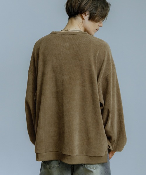 Crownor(クラウノアー)の「細畝 ヘンリーネック 長袖カットソー(Tシャツ/カットソー・メンズ・チャコール/ネイビー/グレイッシュベージュ/ワイン・MEDIUM/LARGE)」の13枚目の写真