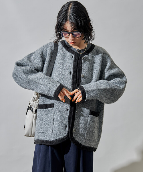 FREAK'S STORE(フリークスストア)の「トリミング チロリアン ニットジャケット/コンチョボタンニットカーディガン(カーディガン/ボレロ・レディース・グレー/オフホワイト/ブラウン・フリ-)」の1枚目の写真