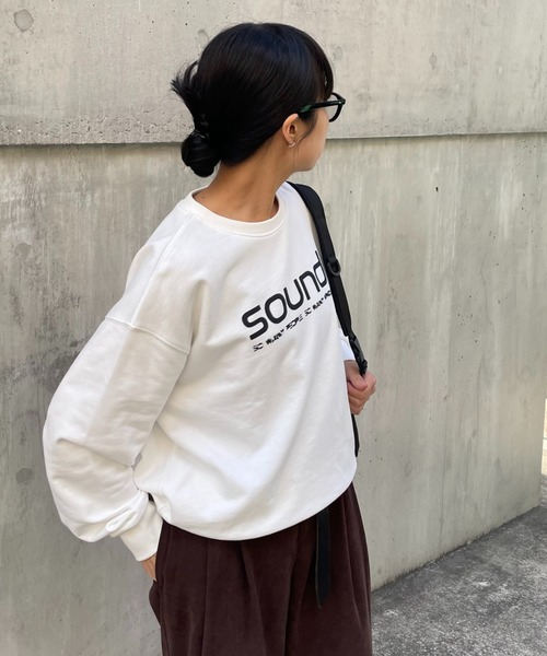 COLONY 2139（コロニートゥーワンスリーナイン）の「裏毛SOUNDロゴプルオーバー（スウェット・レディース・グレー/オフホワイト/ネイビー・FREE）」の10枚目の写真