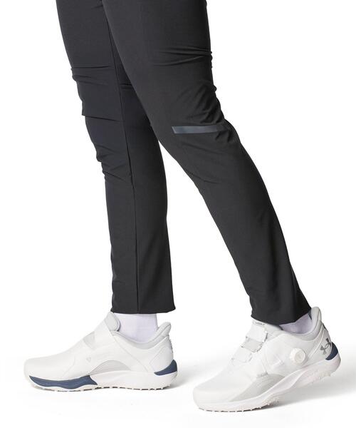 UNDER ARMOUR(アンダーアーマー)の「UAドライブ プロ テーパードパンツ(ゴルフ/メンズ)(その他パンツ・メンズ・ブラック・XL/3XL/L)」の4枚目の写真