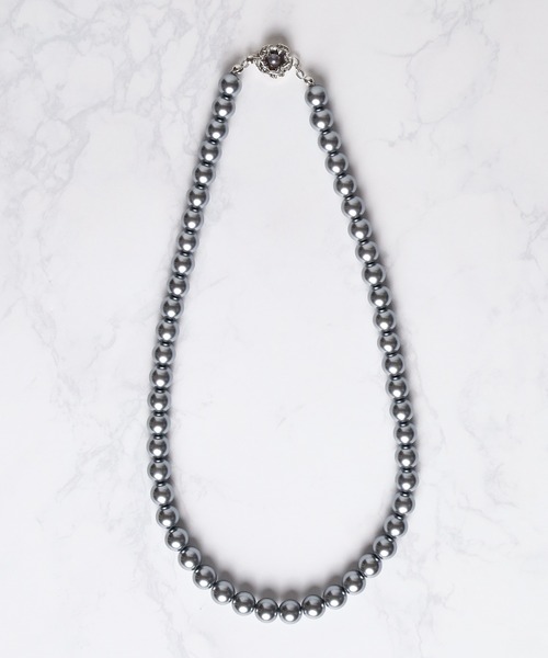 ARCHIVER(アーカイバ)の「【RES】8ミリガラスパールネックレス(ネックレス・レディース・ホワイト/グレー・LARGE/MEDIUM)」の2枚目の写真