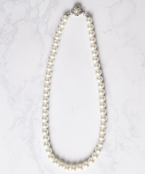 ARCHIVER(アーカイバ)の「【RES】8ミリガラスパールネックレス(ネックレス・レディース・ホワイト/グレー・LARGE/MEDIUM)」の1枚目の写真