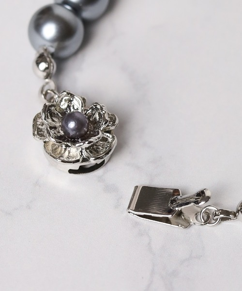 ARCHIVER(アーカイバ)の「【RES】8ミリガラスパールネックレス(ネックレス・レディース・ホワイト/グレー・LARGE/MEDIUM)」の7枚目の写真