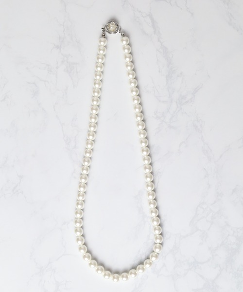 ARCHIVER(アーカイバ)の「【RES】8ミリガラスパールネックレス(ネックレス・レディース・ホワイト/グレー・LARGE/MEDIUM)」の8枚目の写真