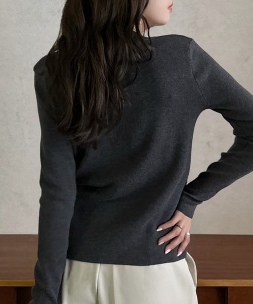 Eclat one(エクラワン)の「【Eclat one】ベーシック Uネック ニット プルオーバー(ニット/セーター・レディース・ブラウン/ホワイト/チャコール/ブラック・FREE)」の20枚目の写真
