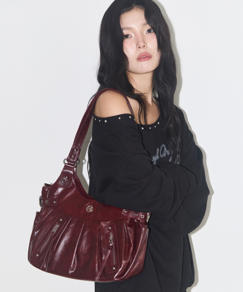 MUSINSA ILLIGO エンバー バックル ショルダーバッグ バーガンディ エンバー バックル ショルダーバッグ バーガンディ（ショルダーバッグ