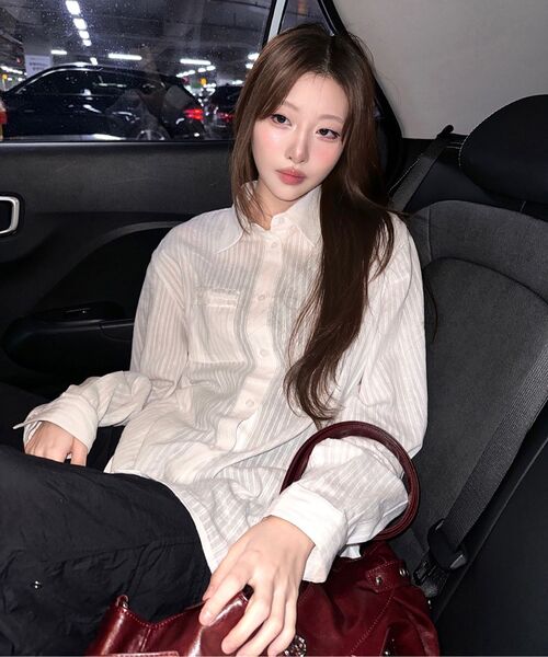 エンバー バックル ショルダーバッグ バーガンディ（ショルダーバッグ