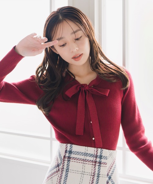 MISCH MASCH(ミッシュマッシュ)の「2025秋冬新作 ラメ配色ボウタイニット(ニット/セーター・レディース・ラベンダー/ホワイト/レッド/ブラック・フリ-)」の5枚目の写真