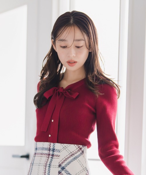 MISCH MASCH(ミッシュマッシュ)の「2025秋冬新作 ラメ配色ボウタイニット(ニット/セーター・レディース・ラベンダー/ホワイト/レッド/ブラック・フリ-)」の8枚目の写真