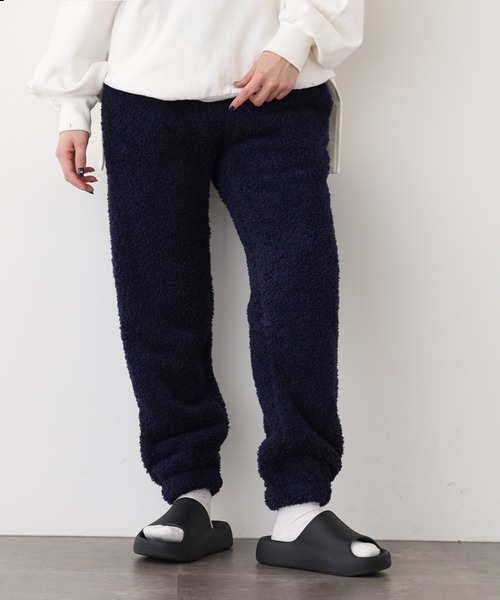 OMNES(オムネス)の「あったかふわシャギーパンツ(その他パンツ・レディース・ネイビー/チャコール・L/M)」の7枚目の写真