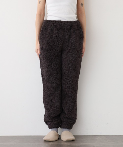 OMNES(オムネス)の「あったかふわシャギーパンツ(その他パンツ・レディース・ネイビー/チャコール・L/M)」の11枚目の写真