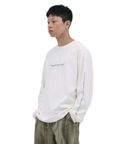 DEFGARMENTS（デフグラメンツ）の「LIGHTNING LONG SLEEVE [IVORY]（Tシャツ/カットソー・レディース・その他・MEDIUM/LARGE）」の2枚目の写真