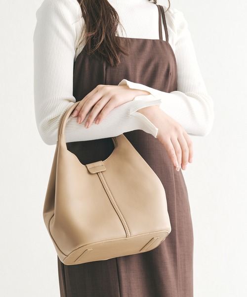 MISCH MASCH（ミッシュマッシュ）の「ソフトラウンド2wayバッグ（ハンドバッグ・レディース・ブラック/アイボリー/ベージュ・ﾌﾘ-）」の10枚目の写真