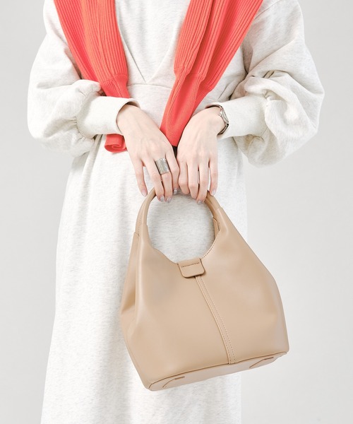 MISCH MASCH（ミッシュマッシュ）の「ソフトラウンド2wayバッグ（ハンドバッグ・レディース・ブラック/アイボリー/ベージュ・ﾌﾘ-）」の11枚目の写真