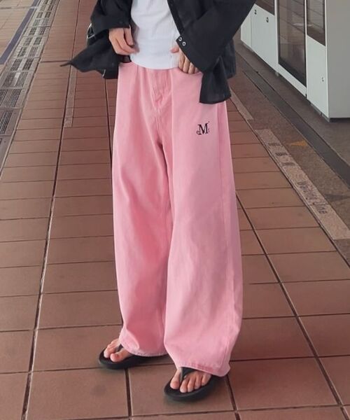 MUCENT(ムセント)の「キドバックレザーパッチロゴワイドデニムパンツ 男女共用(デニムパンツ・レディース・PINK・X-LARGE/SMALL/MEDIUM/LARGE)」の8枚目の写真