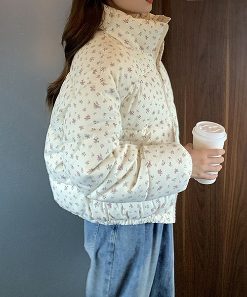 HALEY PESCA（ヘーリーペスカ）の「HALEY PESCA/フラワープリント　中綿ダウンジャケット（ダウンジャケット/コート・レディース・オフホワイト/グレー・FREE）」の9枚目の写真