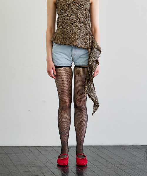 ARI(アリ)の「PEPPY MICRO DENIM SHORTS / SKY BLUE(デニムパンツ・レディース・スカイブルー・SMALL/MEDIUM)」の1枚目の写真