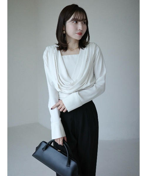 新品 2025AW anuans アニュアンス パウダーサテンドレープトップス パウダーサテンドレープトップス（シャツ/ブラウス）｜anuans（ア