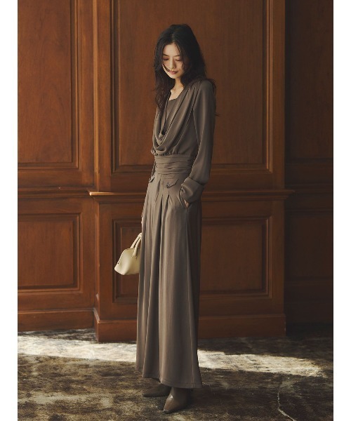 パウダーサテンドレープトップス（シャツ/ブラウス）｜anuans（ア