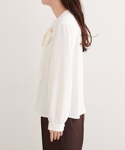 natural couture（ナチュラルクチュール）の「２WAYリボンタイブラウス（シャツ/ブラウス・レディース・グレイッシュベージュ/オフホワイト/グレー/ネイビー・FREE）」の14枚目の写真