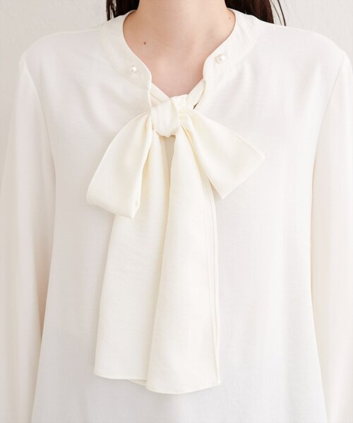 natural couture（ナチュラルクチュール）の「２WAYリボンタイブラウス（シャツ/ブラウス・レディース・グレイッシュベージュ/オフホワイト/グレー/ネイビー・FREE）」の16枚目の写真