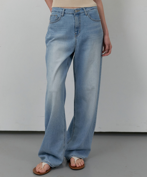 GNGB(ジーエンジービー)の「コットンワイドデニムパンツ_ライトブルー(デニムパンツ・レディース・スカイブルー・SMALL/MEDIUM/LARGE)」の1枚目の写真