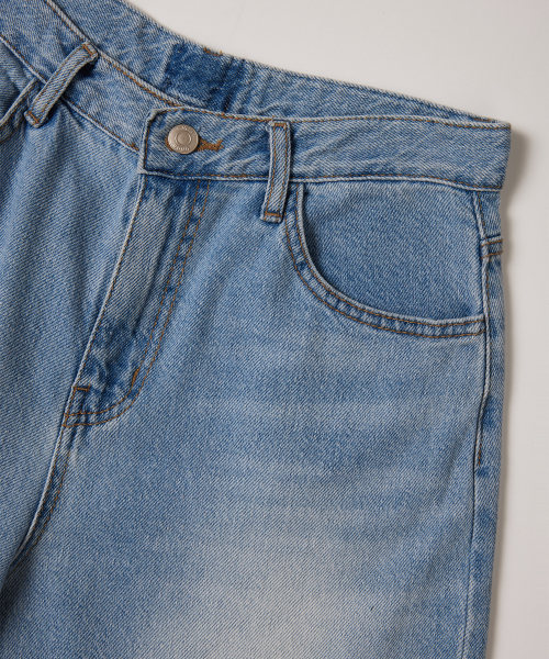 GNGB(ジーエンジービー)の「コットンワイドデニムパンツ_ライトブルー(デニムパンツ・レディース・スカイブルー・SMALL/MEDIUM/LARGE)」の2枚目の写真