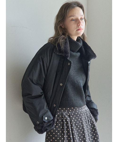AVANT-G(アバン)の「Modern Fur Short Padding Jumper - BLACK(ダウンジャケット/コート・レディース・その他・FREE)」の2枚目の写真