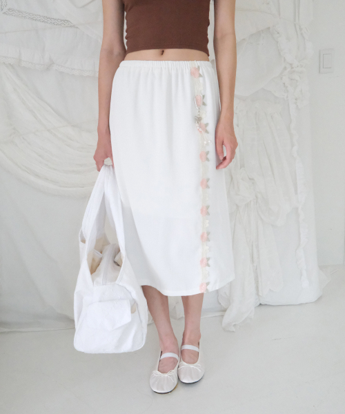 SIWEOL107（シウォル107）の「French Skirt (White)（スカート・レディース・ホワイト・FREE）」の2枚目の写真