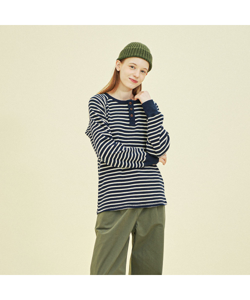 CHIQUITA（チキータ）の「ヘンリーネックスウェットシャツ（STワッフル）ネイビー243601TNV（Tシャツ/カットソー・レディース・その他・SMALL/MEDIUM）」の4枚目の写真