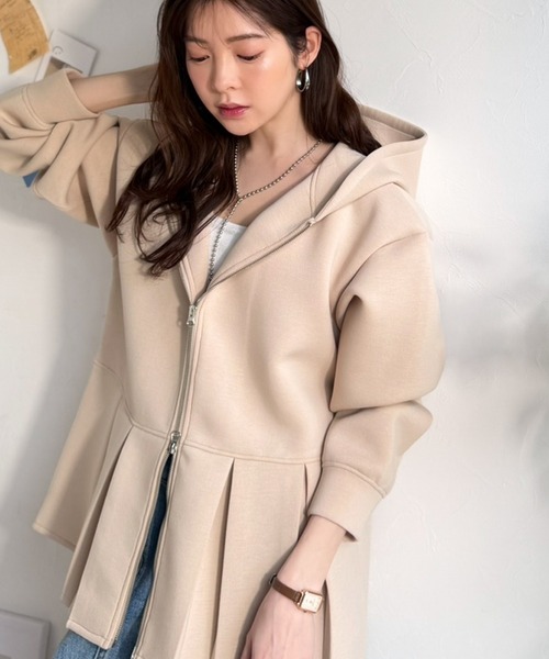 classicalelf(クラシカルエルフ)の「主役級!今日の可愛いを格上げ! ダブルジップペプラムマシュマロダンボールパーカー(パーカー・レディース・モカ/ベージュ/ブラック・X-LARGE/SMALL/MEDIUM/LARGE)」の4枚目の写真