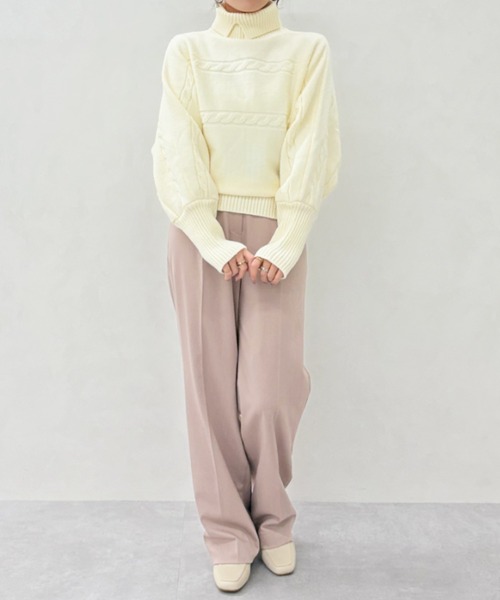 MISCH MASCH(ミッシュマッシュ)の「一部店舗限定 襟付きケーブルショート丈ニットプルオーバー(ニット/セーター・レディース・ホワイト/グレー・フリ-)」の5枚目の写真