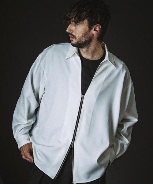 NO ID.(ノーアイディ)の「【NO ID.】V-Neck Zip Big Shirt / Vネック ジップ ビッグ シャツ(シャツ/ブラウス・メンズ・グレー/ホワイト/ブラック・ONE SIZE)」の5枚目の写真
