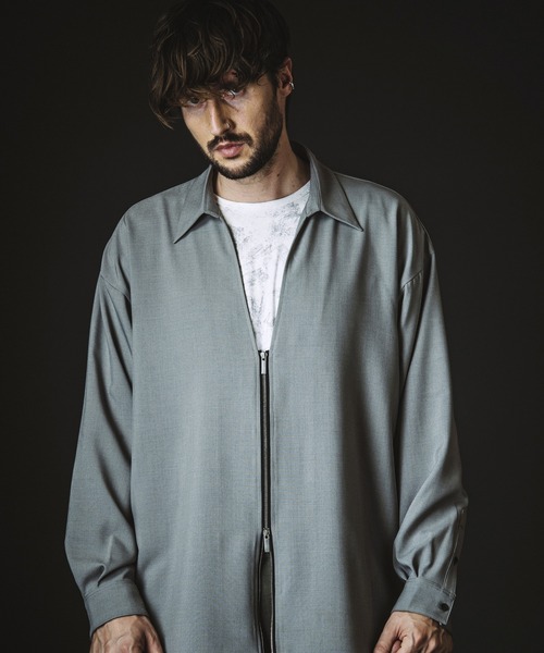 NO ID.(ノーアイディ)の「【NO ID.】V-Neck Zip Big Shirt / Vネック ジップ ビッグ シャツ(シャツ/ブラウス・メンズ・グレー/ホワイト/ブラック・ONE SIZE)」の10枚目の写真