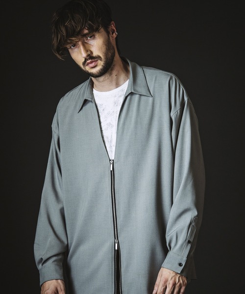 NO ID.(ノーアイディ)の「【NO ID.】V-Neck Zip Big Shirt / Vネック ジップ ビッグ シャツ(シャツ/ブラウス・メンズ・グレー/ホワイト/ブラック・ONE SIZE)」の7枚目の写真