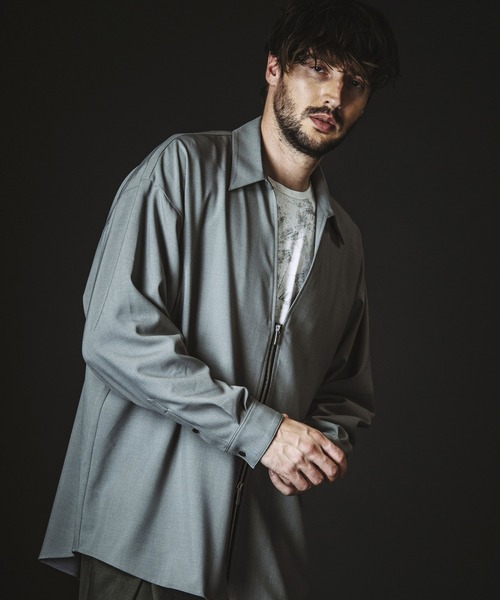 NO ID.(ノーアイディ)の「【NO ID.】V-Neck Zip Big Shirt / Vネック ジップ ビッグ シャツ(シャツ/ブラウス・メンズ・グレー/ホワイト/ブラック・ONE SIZE)」の9枚目の写真