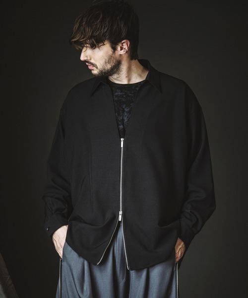 NO ID.(ノーアイディ)の「【NO ID.】V-Neck Zip Big Shirt / Vネック ジップ ビッグ シャツ(シャツ/ブラウス・メンズ・グレー/ホワイト/ブラック・ONE SIZE)」の18枚目の写真