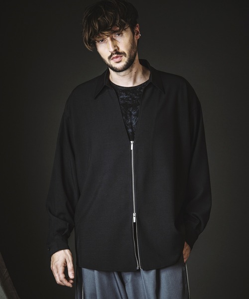 NO ID.(ノーアイディ)の「【NO ID.】V-Neck Zip Big Shirt / Vネック ジップ ビッグ シャツ(シャツ/ブラウス・メンズ・グレー/ホワイト/ブラック・ONE SIZE)」の15枚目の写真