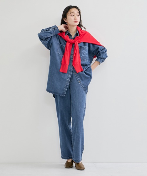 LE CERCLE par rope'(ルセルクルパーロペ)の「刺繍入りデニムシャツ/セットアップ対応(シャツ/ブラウス・レディース・ブルー系その他4/ブルー系その他・FREE)」の14枚目の写真