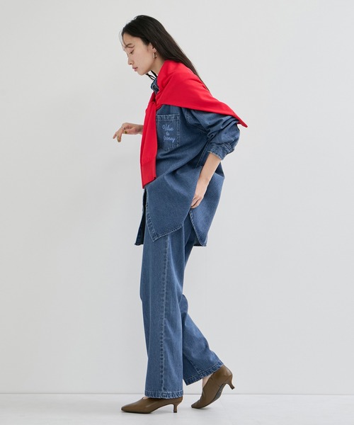 LE CERCLE par rope'(ルセルクルパーロペ)の「刺繍入りデニムシャツ/セットアップ対応(シャツ/ブラウス・レディース・ブルー系その他4/ブルー系その他・FREE)」の16枚目の写真