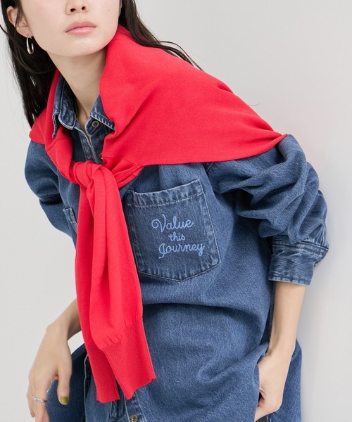 LE CERCLE par rope'(ルセルクルパーロペ)の「刺繍入りデニムシャツ/セットアップ対応(シャツ/ブラウス・レディース・ブルー系その他4/ブルー系その他・FREE)」の9枚目の写真